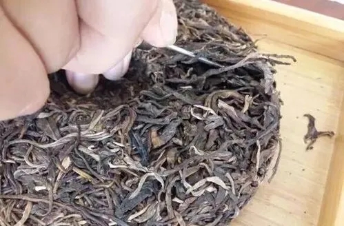 已經(jīng)打開(kāi)的普洱茶餅應(yīng)如何更好地存放，短期和長(zhǎng)期的方法都教給你?