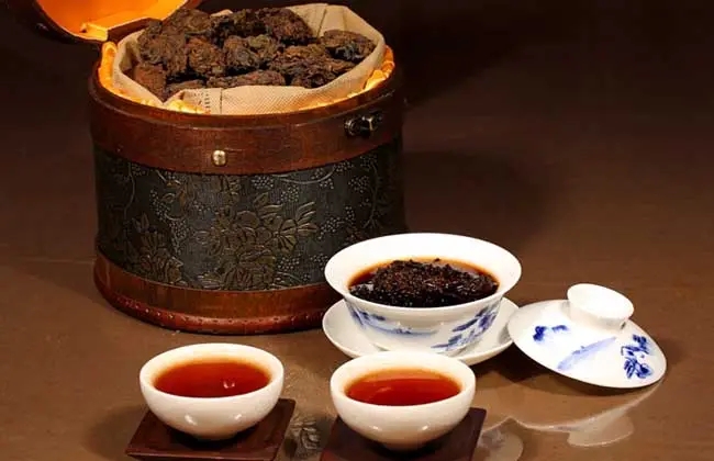 喝普洱完整滋味，品老茶成熟茶湯