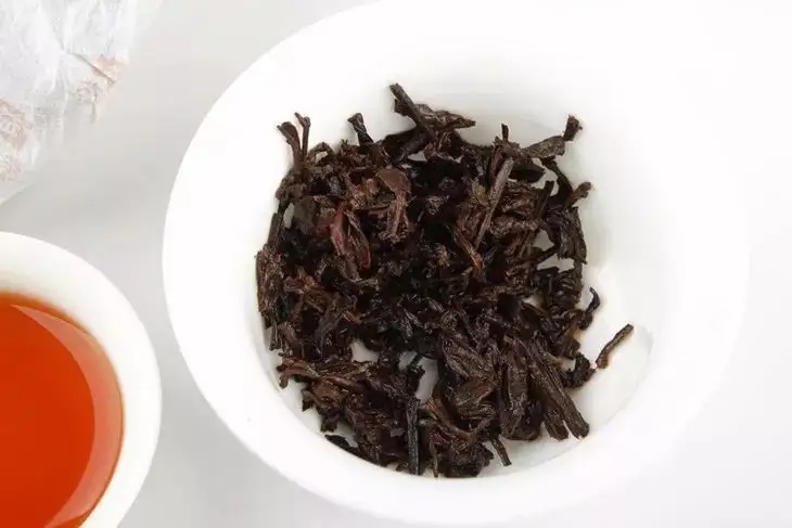 普洱熟茶好壞如何辨別？行家教你3步走！聞茶香、品茶湯、鑒葉底