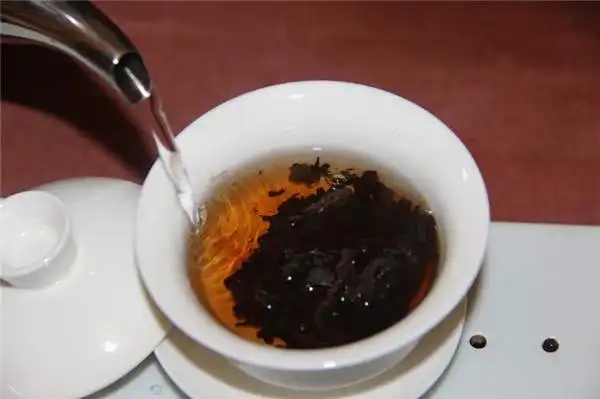 為什么你泡的熟茶，湯色像醬油？